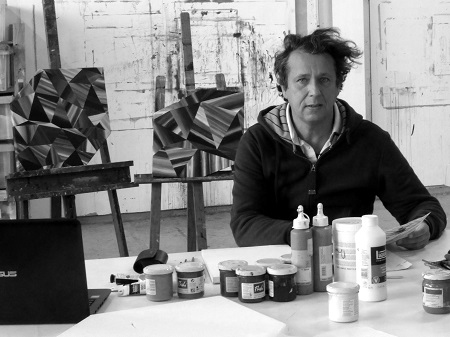 The artist Remi Delaplace for Singulart