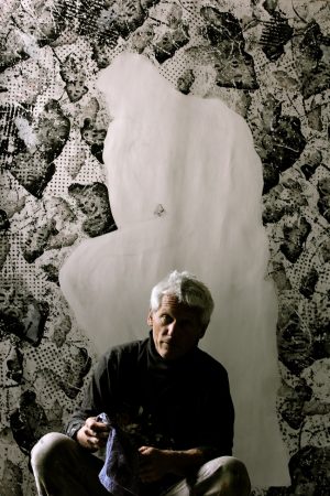 Der Künstler Eric Massholder