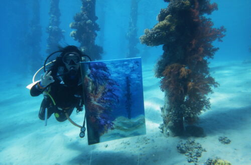 Meet Olga Nikitina, the Artist who Paints Underwater Meet Olga Nikitina, the Artist who Paints Underwater
