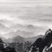 Le Visioni Mistico-Sublimi delle Montagne Huangshan di Michael Kenna