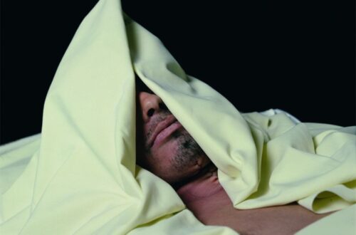 Erforschung der Morgue-Serie von Andres Serrano Erforschung der Morgue-Serie von Andres Serrano