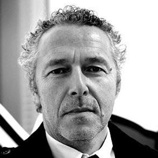 Gary, Popstar by Julian Opie: A Snapshot of Contemporary Cool