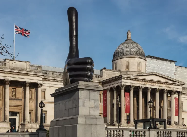 Svelare il mondo eccentrico di “Really Good” di David Shrigley