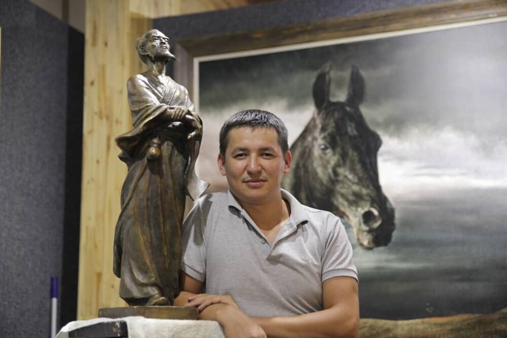 Emil Kasymov: An Artistic Journey Through Nature and Bronze