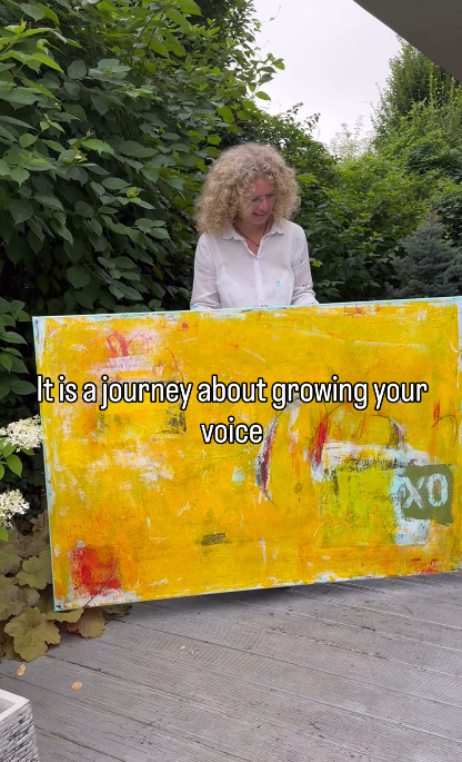 Singulart review, artist Flavia sharing her journey on Singulart.