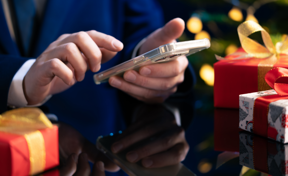 Holiday Momentum: Why Seasonal Discounts Help You Sell (Without Devaluing Your Work)