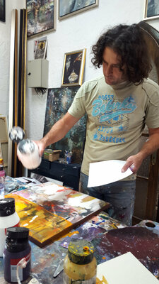 Ovidiu Kloska nello studio