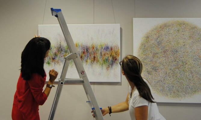 Astrid Stoeppel nello studio: Ausstellung "Colorful acrylics" 2016