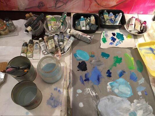 Trixie Pitts im Studio