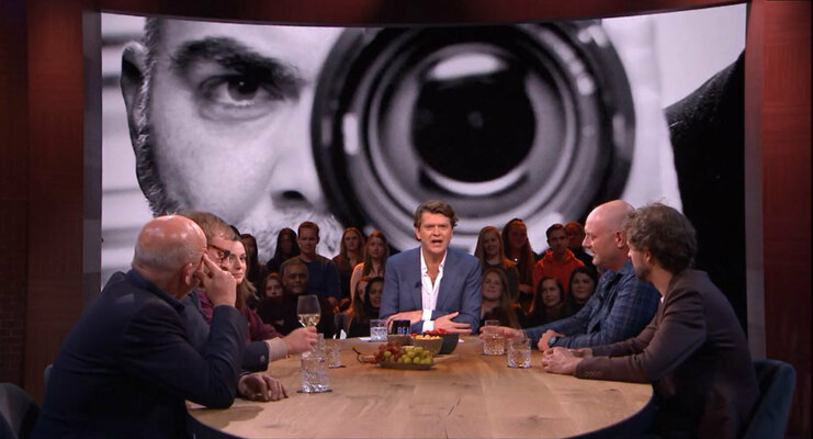 Grégory Herpe im Studio: Sur le plateau du talk show "Beau", sur la télé néerlandaise RTL4.