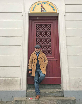 Grégory Herpe im Studio: Ballade photographique dans Montmartre, Paris.