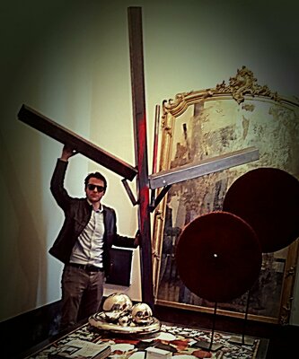 Alessio Luzzi in de studio