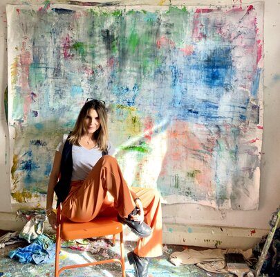 Monica Maja Richardson in de studio