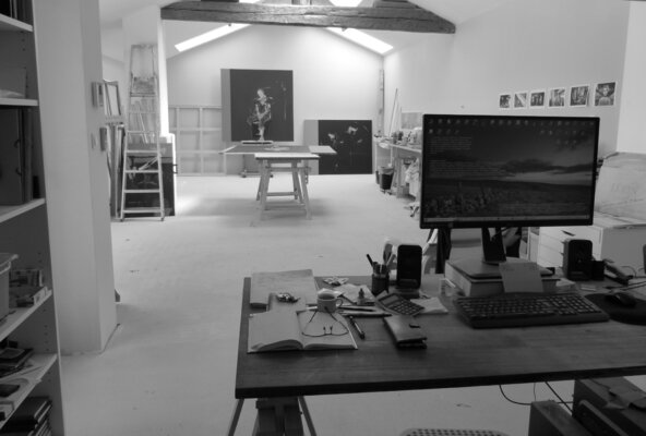 Jean Lérin dans le studio: Le bureau dans l'atelier