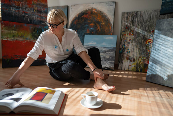 Daria Podemska en el estudio: history of art; such a fascinating subject :)
