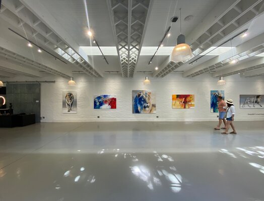 Everett Duarte in de studio: Solo Exhibition "Encounter" at The Gallery at Grande Provence in Franschhoek / South Africa 2024