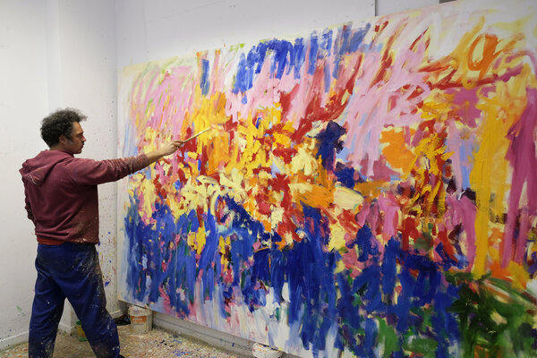 Jorge Nava nello studio: pintando en 2024