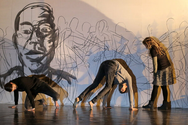 Ilona Ottenbreit nello studio: Working on the performance "OXYMORON OF IDENTIFICATION" in Padova, Italy  2018
