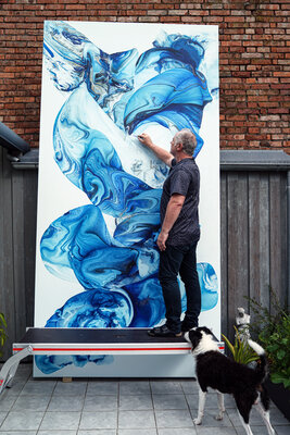 Fintan Whelan in de studio: Large installation artwork for a corporate collection in Miami, at its almost finished stage.