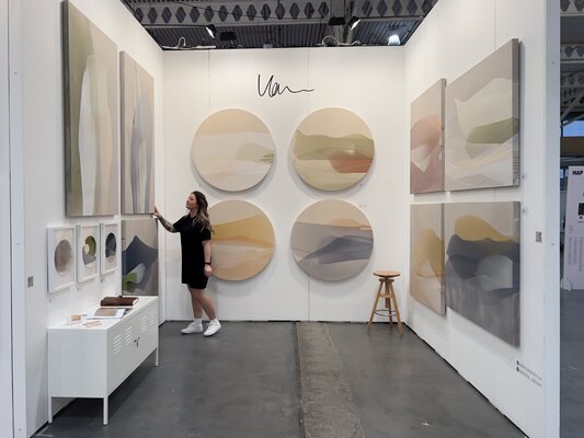 Vanessa Sylvain en el estudio: Artist Project Toronto 2024 - Printemps
