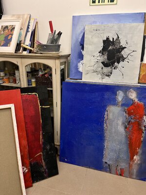 Marie Rouach en el estudio: https://youtu.be/WqURphosDoY?feature=shared