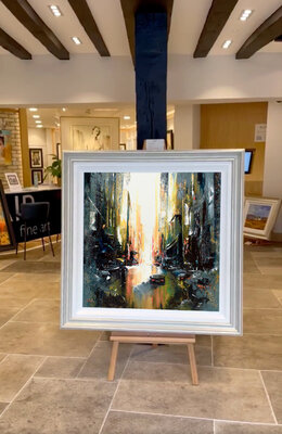 Bozhena Fuchs in the Studio: AirFineArt_stratford: We have a vibrant city scape by Bozhena Fuchs in pride of place today! This is an original oil on canvas called ‘Energy of The City’. We can’t get enough of the drama and texture …