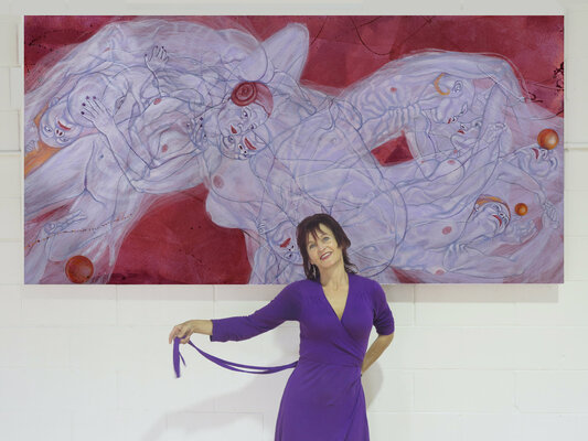 Sol KJOK in de studio: The "Spiraling Smoke" paintings can be displayed in all directions, as their story is one of constant flux. I aim for a continuous quality where nothing has an endpoint, and one movement flows into the next, like a ribbon.