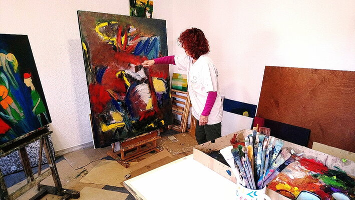 Victorine Follana in de studio