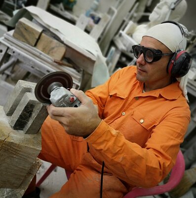 Rasho Mitev en el estudio: At work