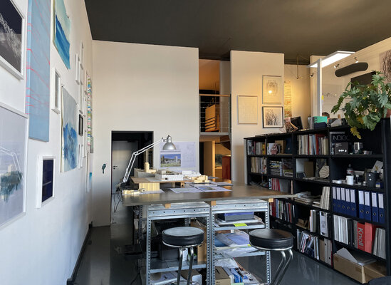 Joëlle Cabanne im Studio: dasBureau.Geneve.Carouge