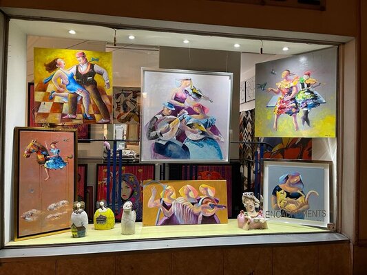 Yutao Ge im Studio: Peintures en vitrine..