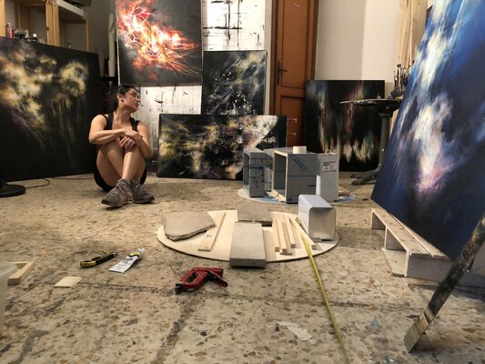 Marjan Fahimi im Studio