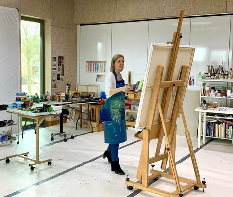 Bea Evers dans le studio