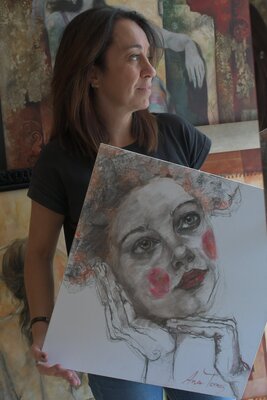 Ana Termes Lis nello studio