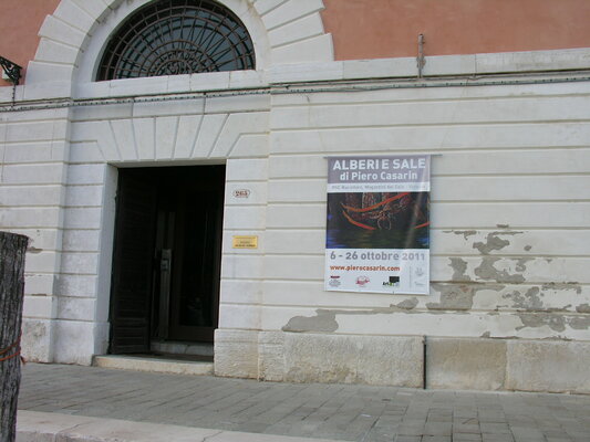 Piero Casarin in the Studio: questi sono i Magazzini del Sale alle Zattere Venezia dove ho fatto la mia mostra.