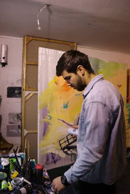 Yaroslav Yasenev im Studio: Art is my life , art is my air . One day in my beautiful studio