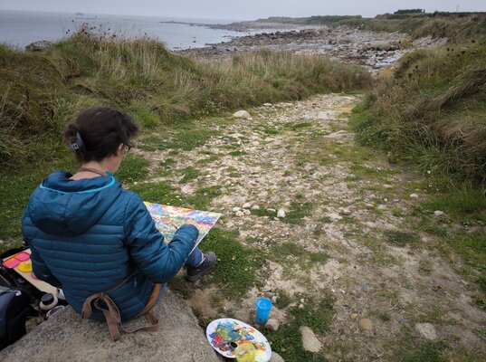 Nathalie Jaguin en el estudio: Plein air painting sur l'île de Batz