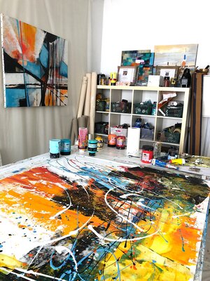 Dam Domido im Studio: L'atelier, lumière intense et matinale...