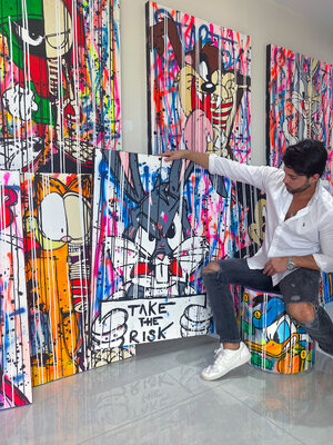 Esteban Vera dans le studio