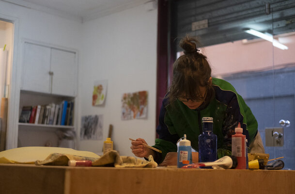 Hannah Berestizhevsky nello studio