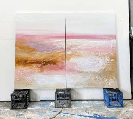 Kathleen Rhee im Studio: Pink Beach Day is now living Bordeaux France.