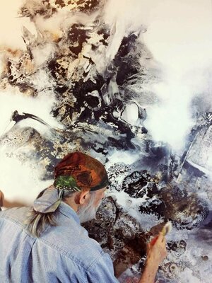 Calvin Chih-Hao Teng im Studio