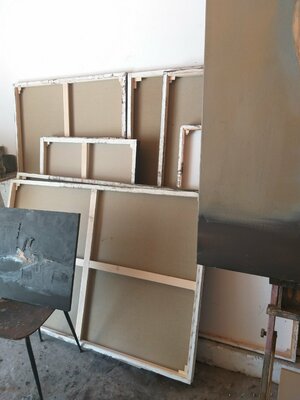 Emanuele Convento im Studio: tele finite.