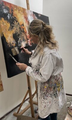 Ilona Hendriks nello studio