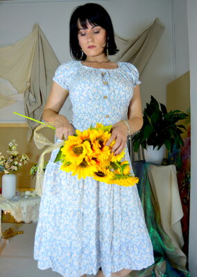 Chiara Magni dans le studio: Sunflowers, a recurring theme in my art