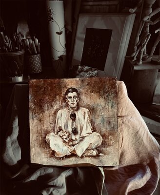 Enrica Toffoli in the Studio: "Pierrot" in studio