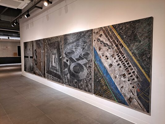 DAESUN CHOI nello studio
