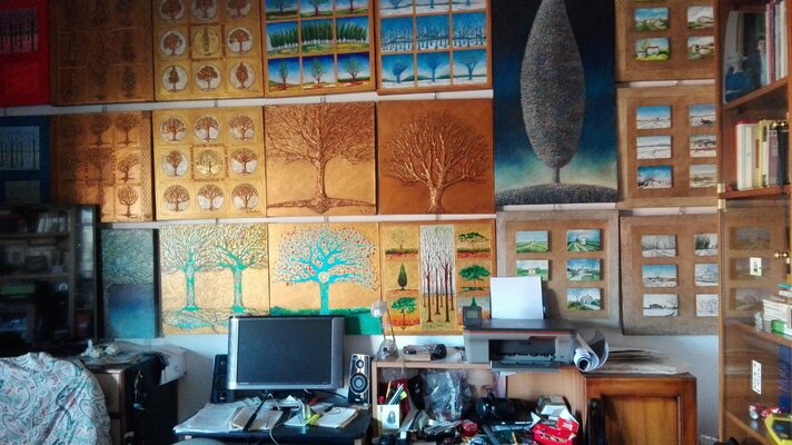 Antonio Presti in de studio: Una parete della casa di abitazione