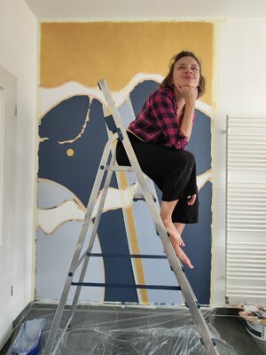 Franziska Raffaël nello studio: mural painting_break
