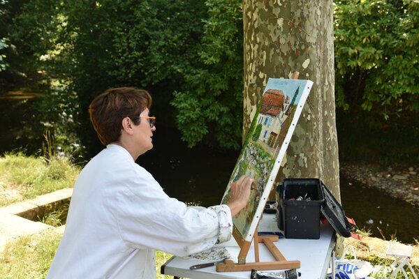Gyslaine Pachet Micheneau nello studio: Concours de peinture dans la rue de SAlies en Béarn du 14 juillet au 16 juillet 2022